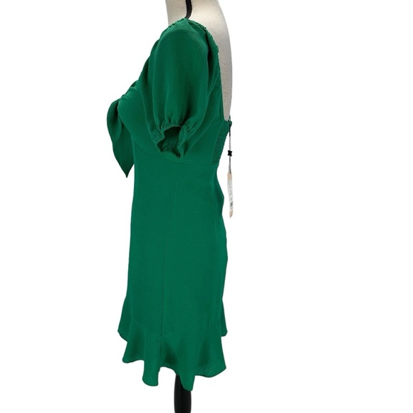 BCBGeneration Short Sleeve Front Knot Smocked Back Mini Dress - Green - size XXS - Picture 4 of 8